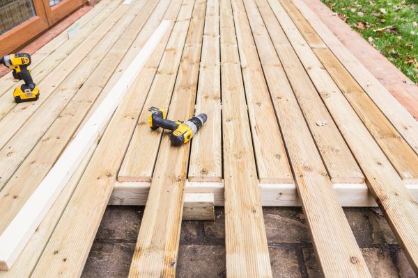 Cost of Damaged Deck Boards Repair in Windsor