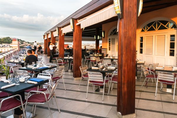 Cost of Commercial Deck Construction in Windsor